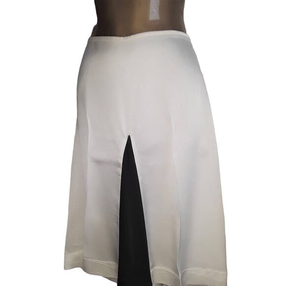 Chanel 2008 K Lagerfeld CC Logo Silk Dress Shorts 40 (M) - Picture 6 of 10